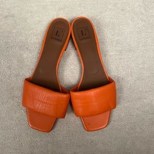 L’autre chose orange slides size 40 gently used